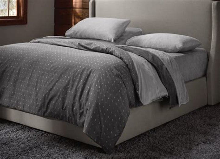 Can you put a weighted blanket in a duvet cover?