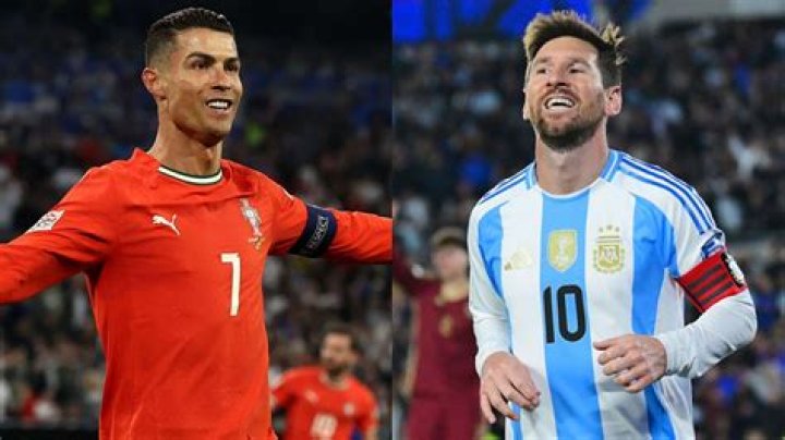 Is Ronaldo best friends with Messi?